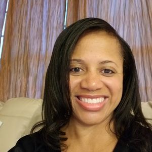 Meet your Posher, Chrystal